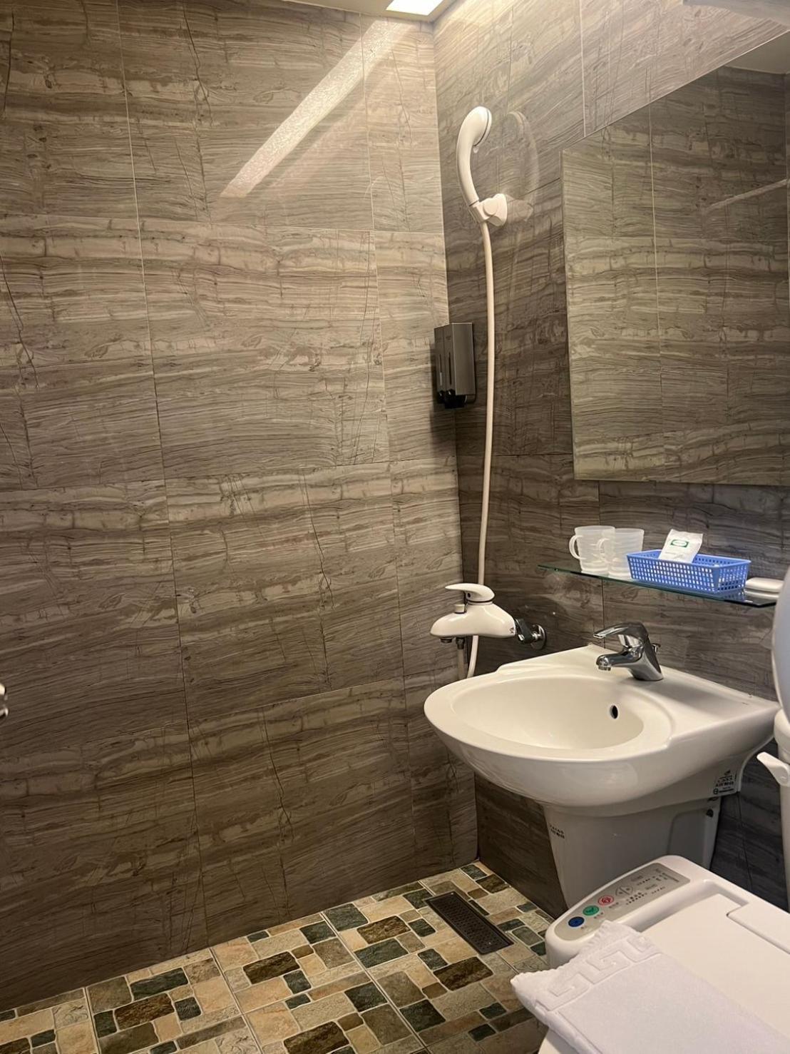 Ya Dou Hotel Taipei Dış mekan fotoğraf